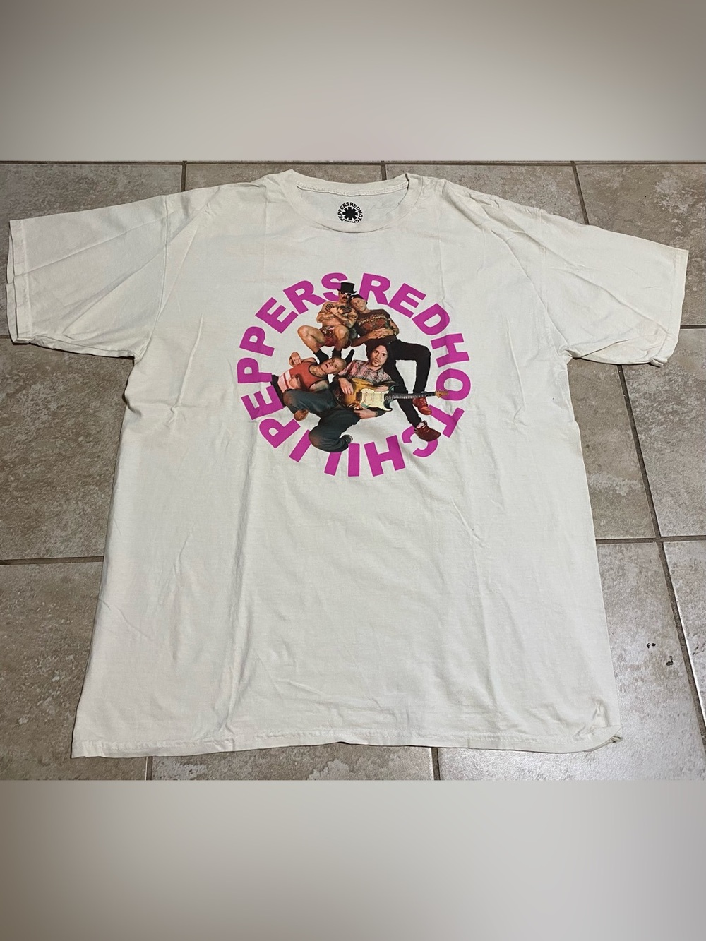Red Hot Chili Peppers 2024 Unlimited Love Tour Graphic T-Shirt White Size Large